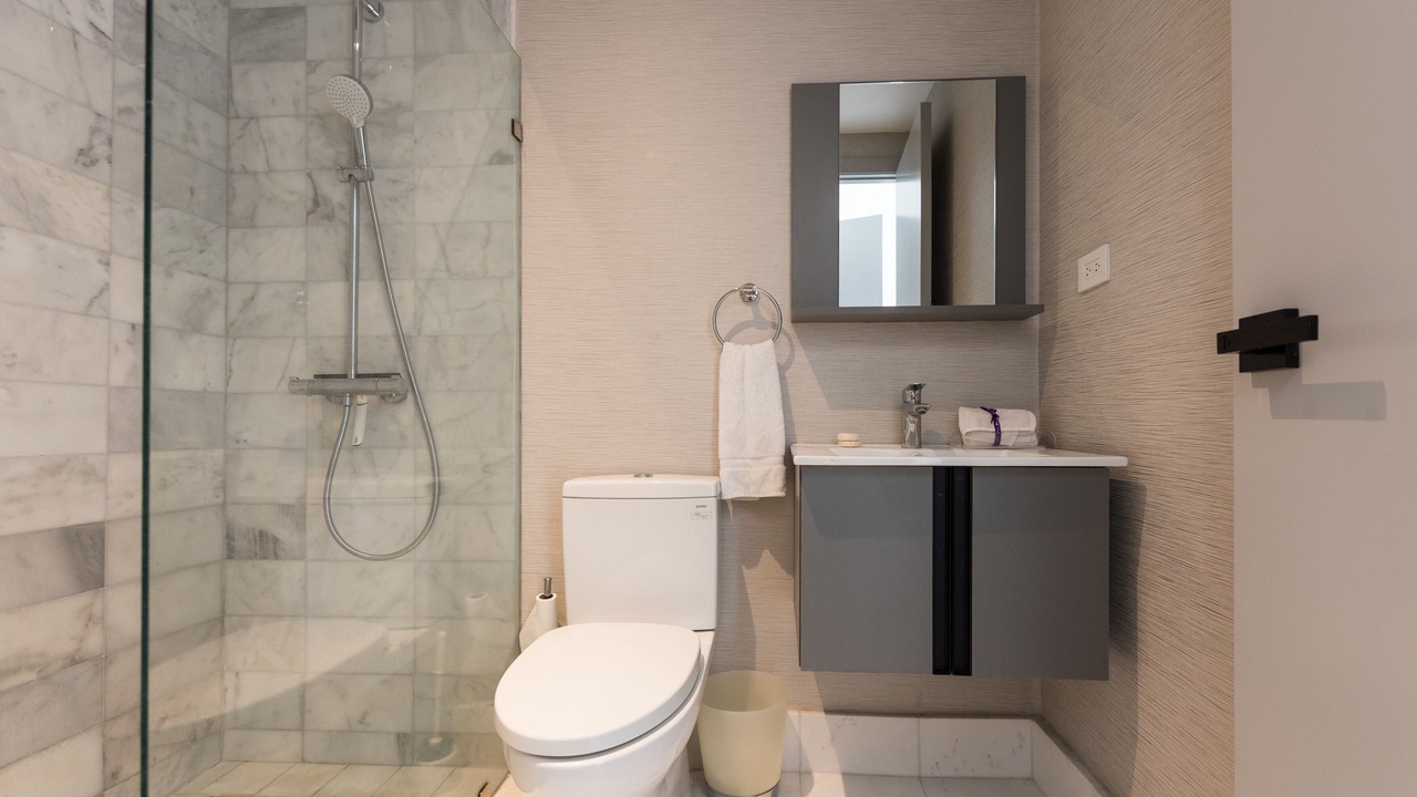 Photo of Bathroom in Yolanda Morales