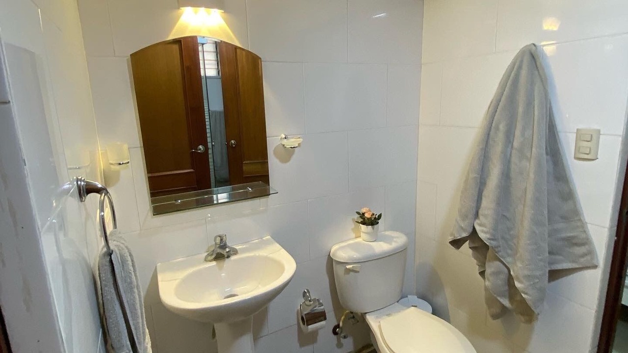 Photo of Bathroom in Evaristo Morales