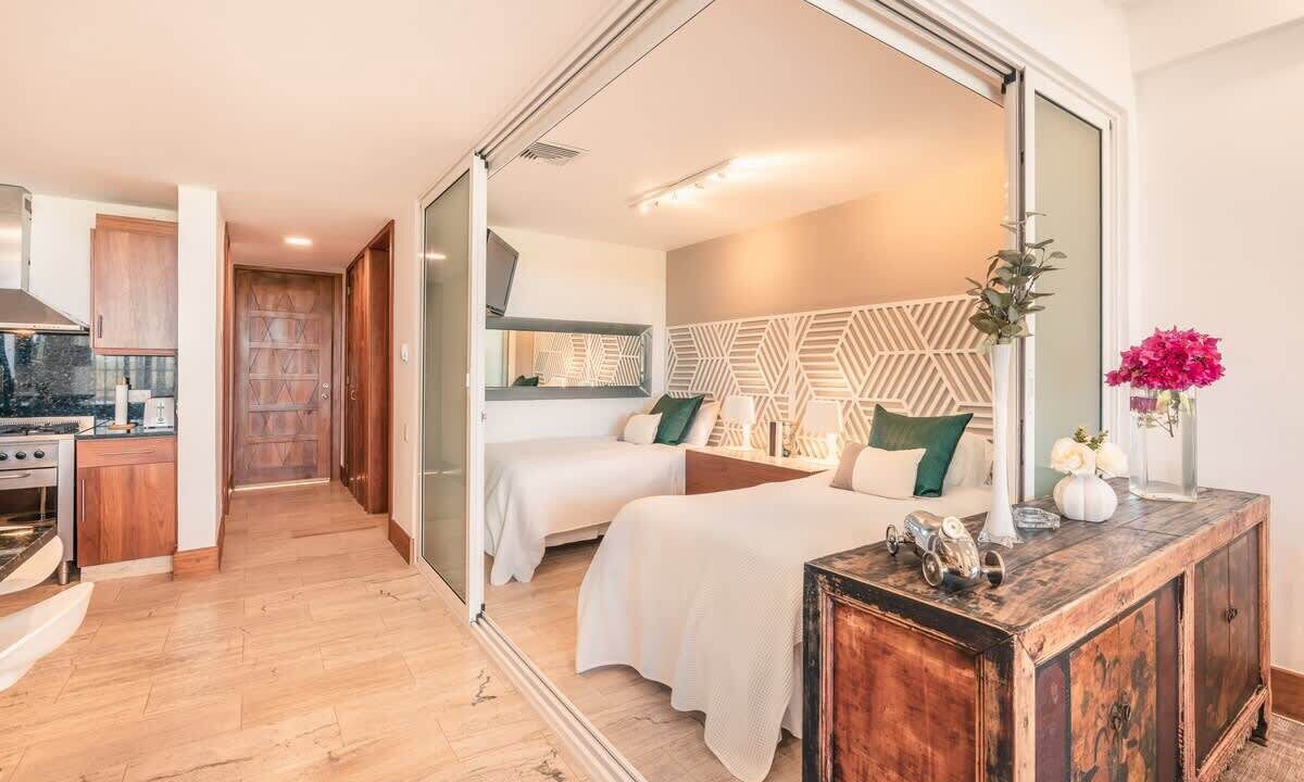 Photo of Bedroom in Los Altos