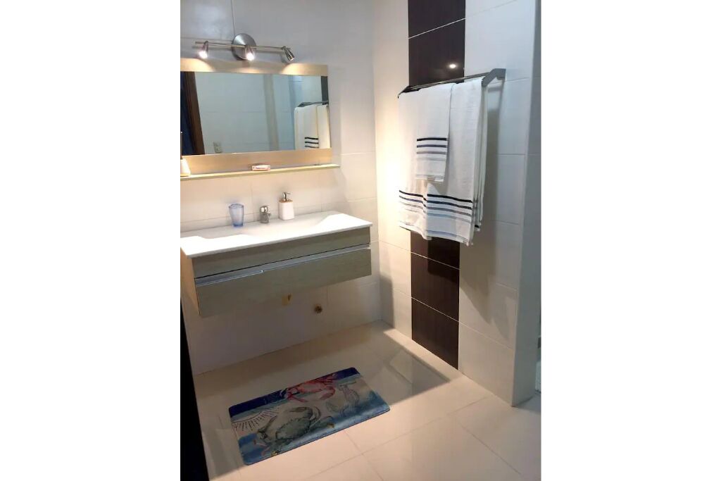 Photo of Bathroom in Villas Del Mar