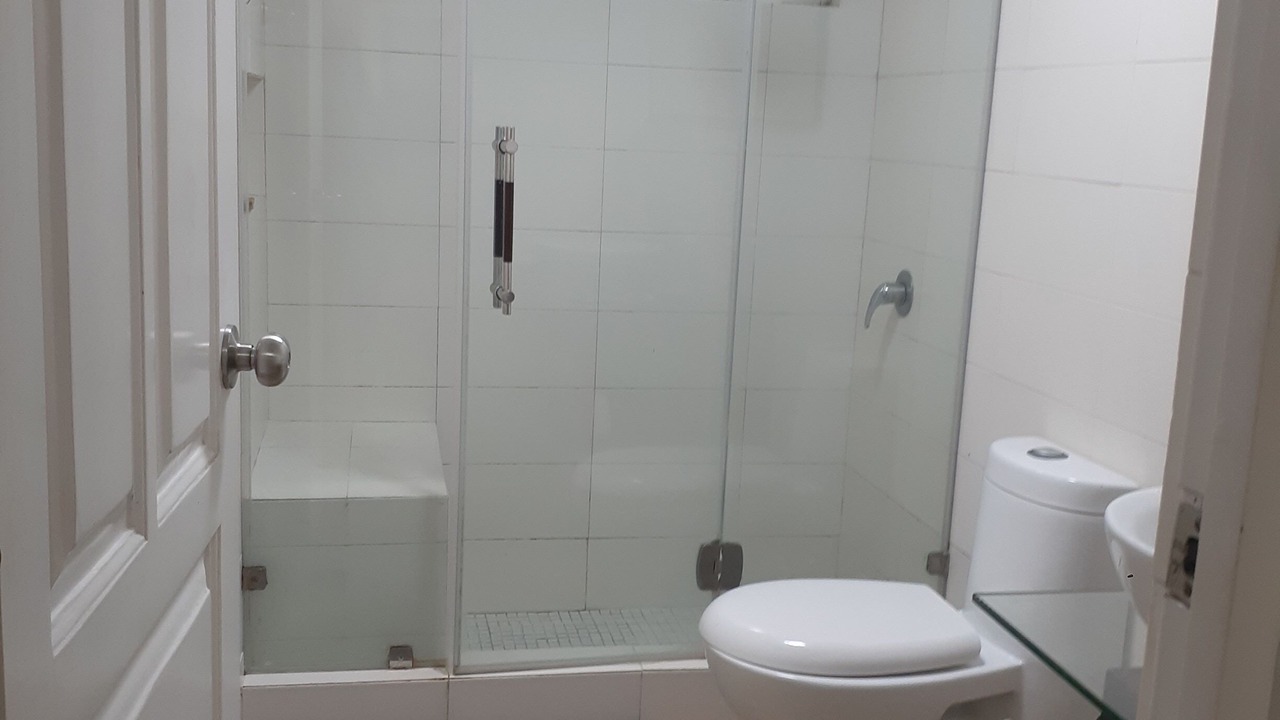 Photo of Bathroom in Yolanda Morales