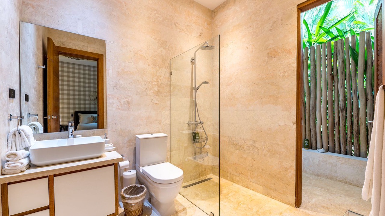 Photo of Bathroom in Los Lagos