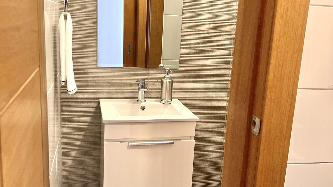 Photo of Bathroom in Yolanda Morales