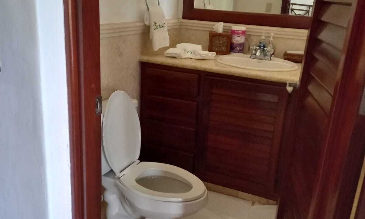 Photo of Bathroom in Los Limones