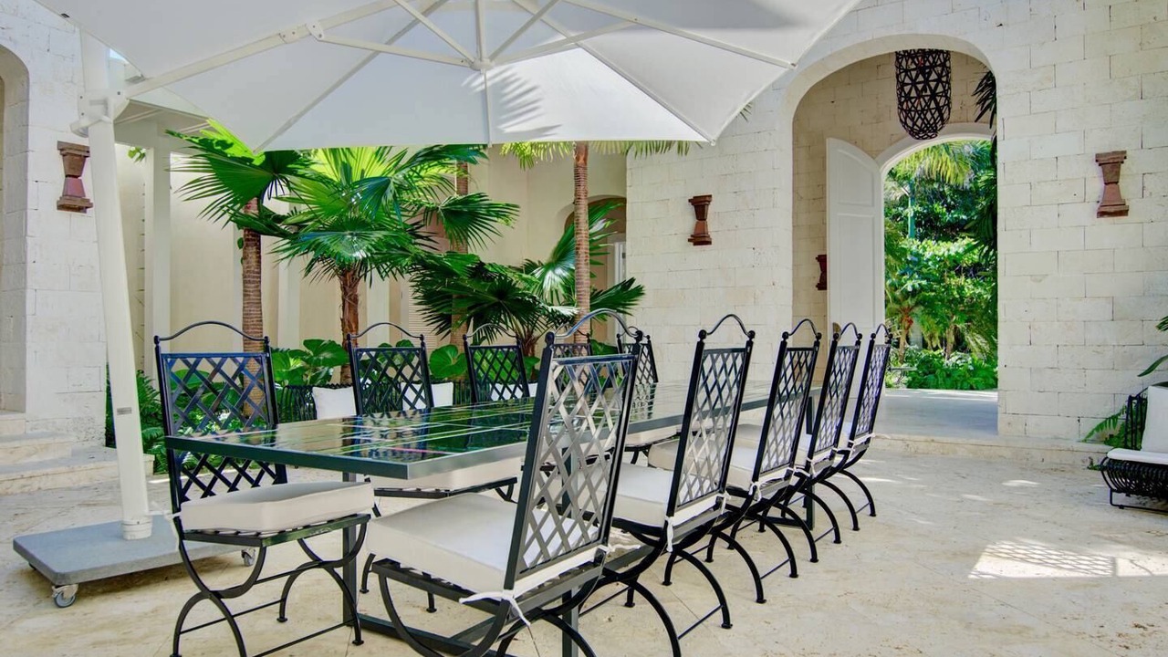 Photo of Outdoor in Veron