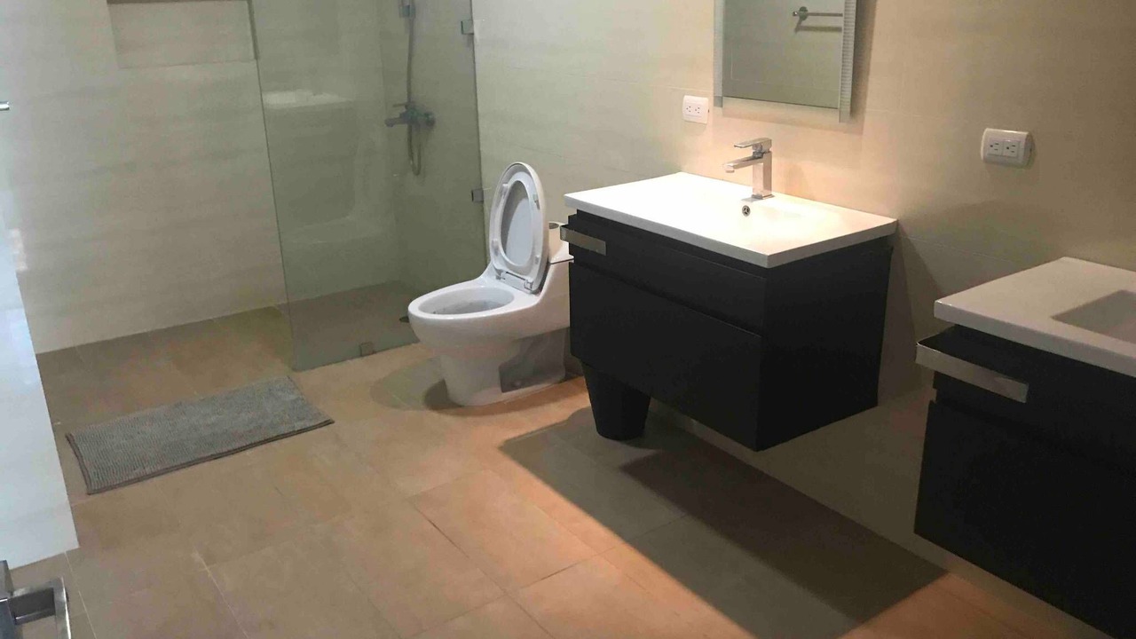 Photo of Bathroom in Evaristo Morales