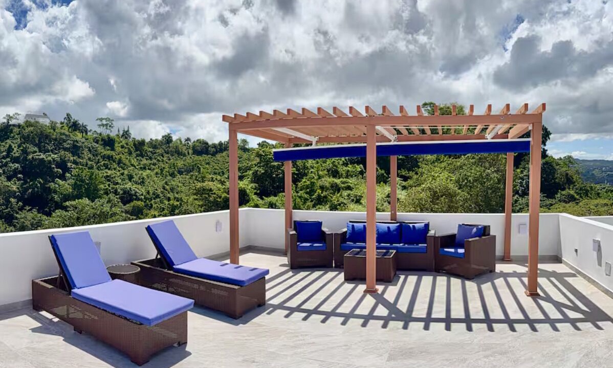 Photo of Patio Balcony in La Iglesia