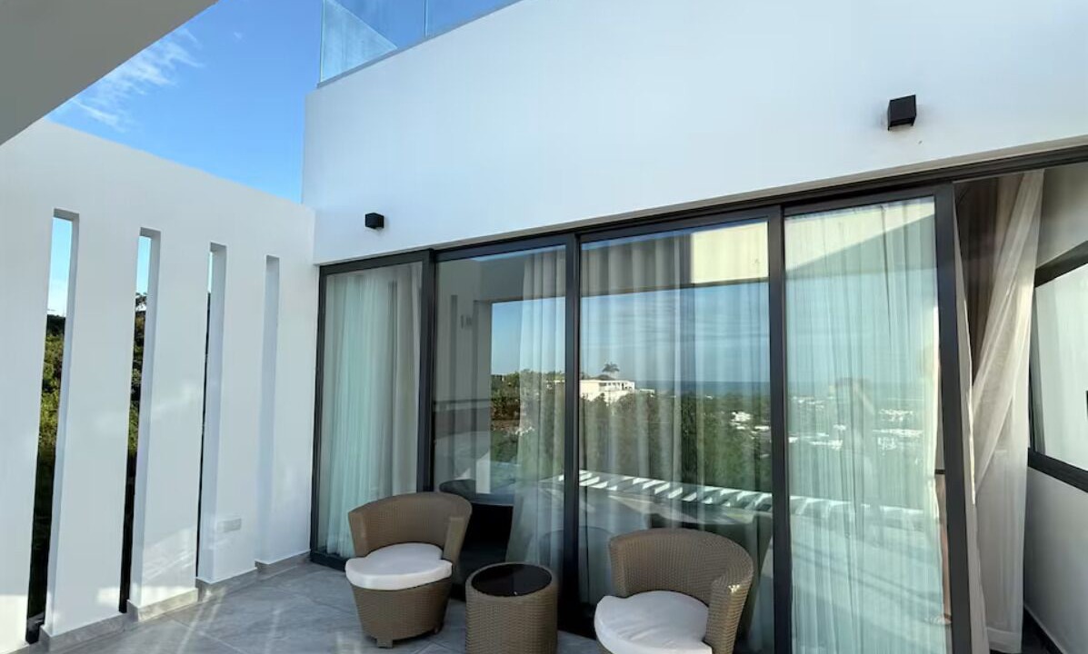 Photo of Patio Balcony in La Iglesia