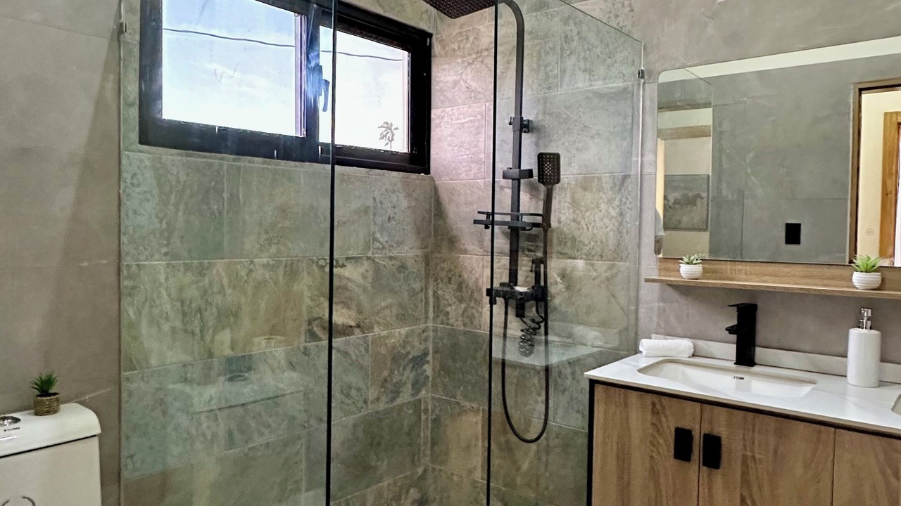 Photo of Bathroom in La Joya