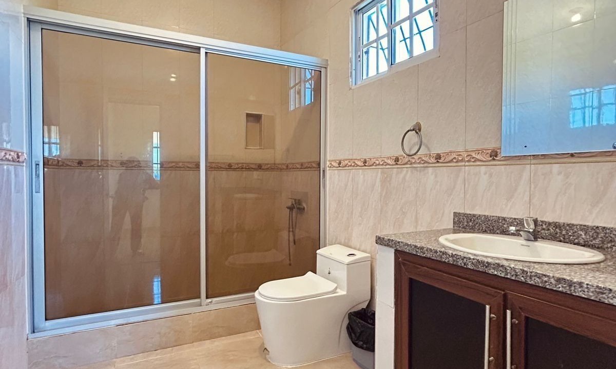 Photo of Bathroom in Los Frailes