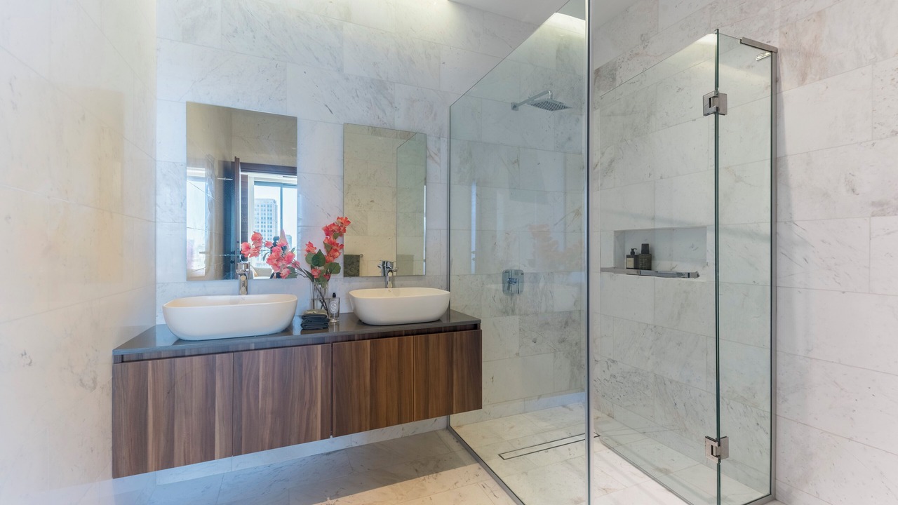 Photo of Bathroom in Yolanda Morales