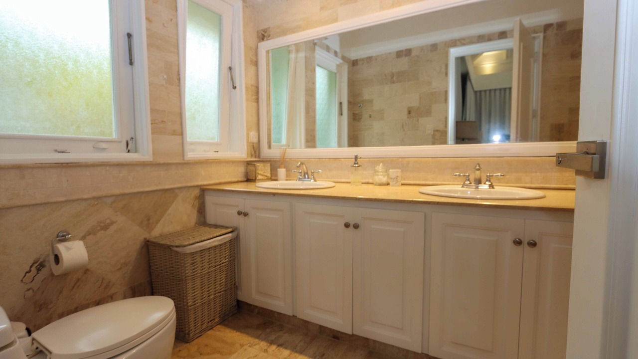 Photo of Bathroom in Las Lomas
