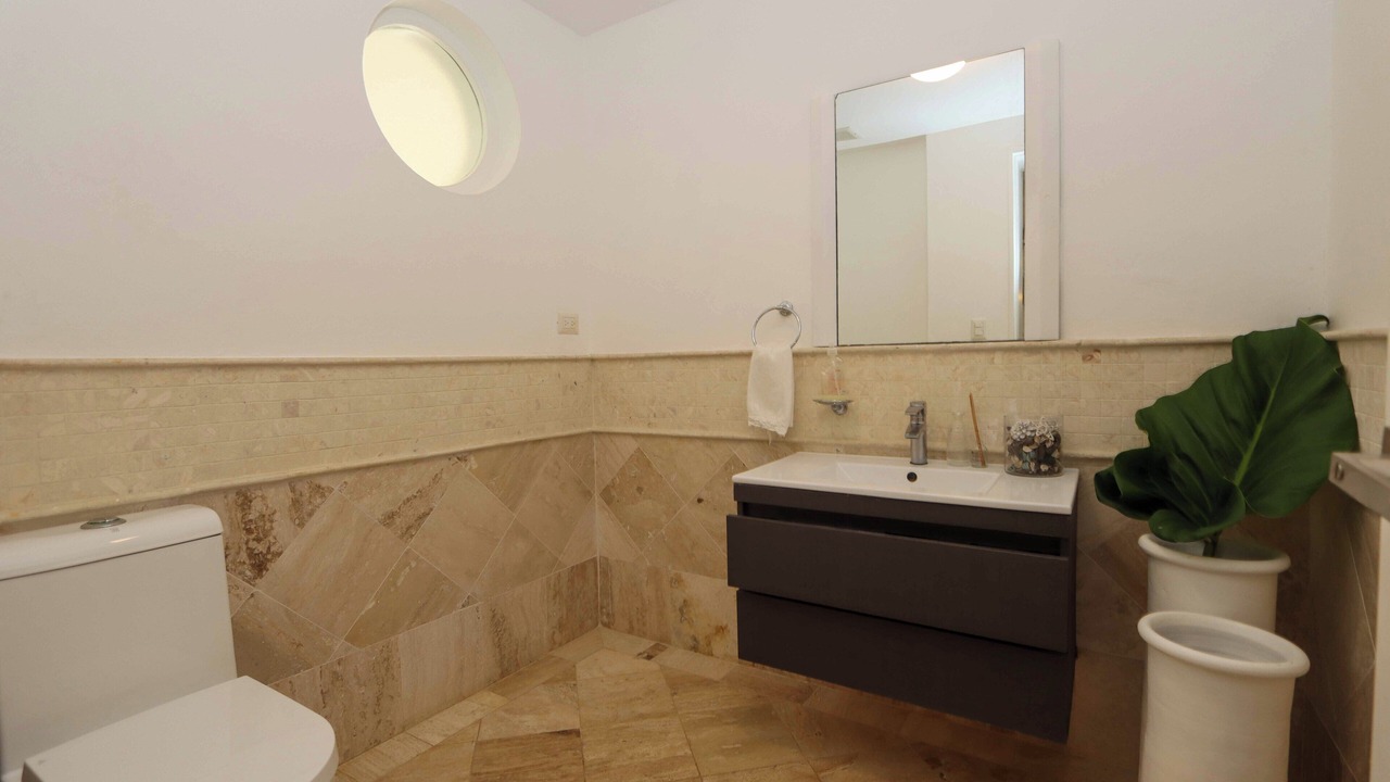 Photo of Bathroom in Las Lomas