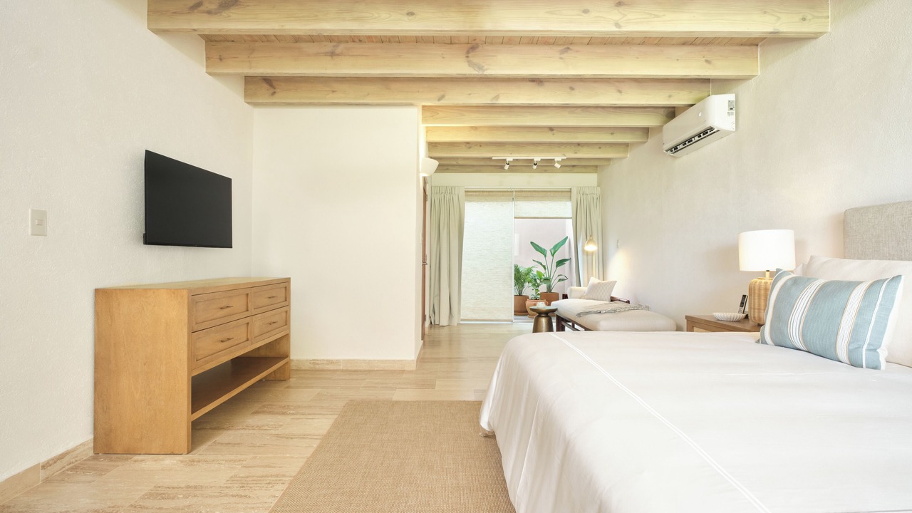 Photo of Bedroom in Los Altos