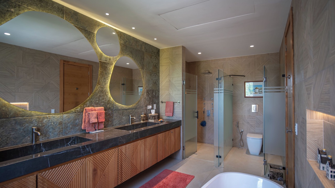 Photo of Bathroom in Los Altos