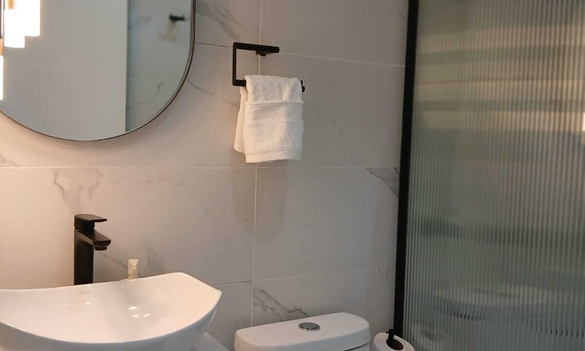 Photo of Bathroom in Evaristo Morales