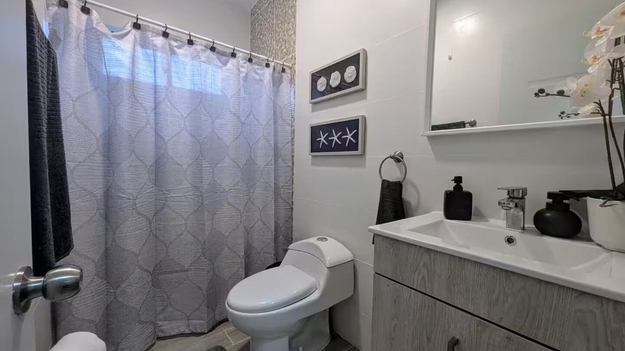 Photo of Bathroom in Playa Bibijagua