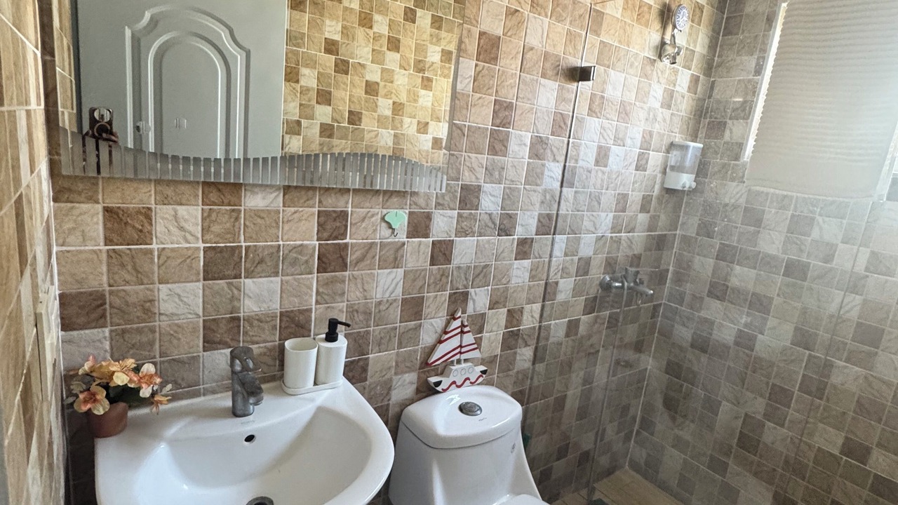 Photo of Bathroom in Veron