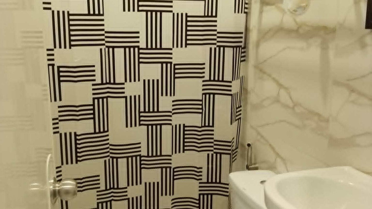 Photo of Bathroom in East Bajac-Bajac