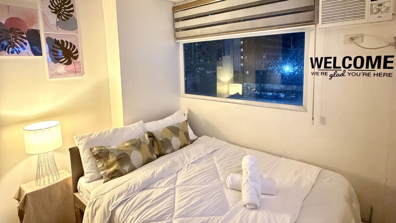 Photo of Bedroom in Highway Hills
