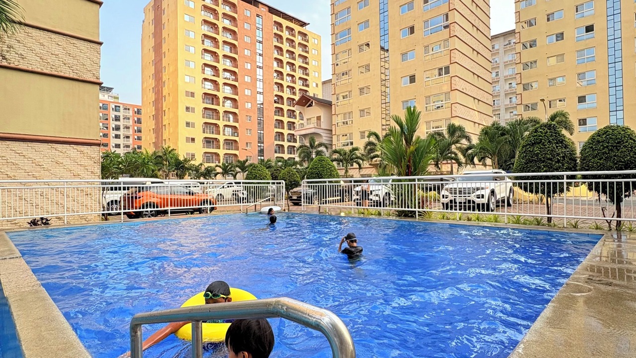 Photo of Outdoor in Clark Freeport