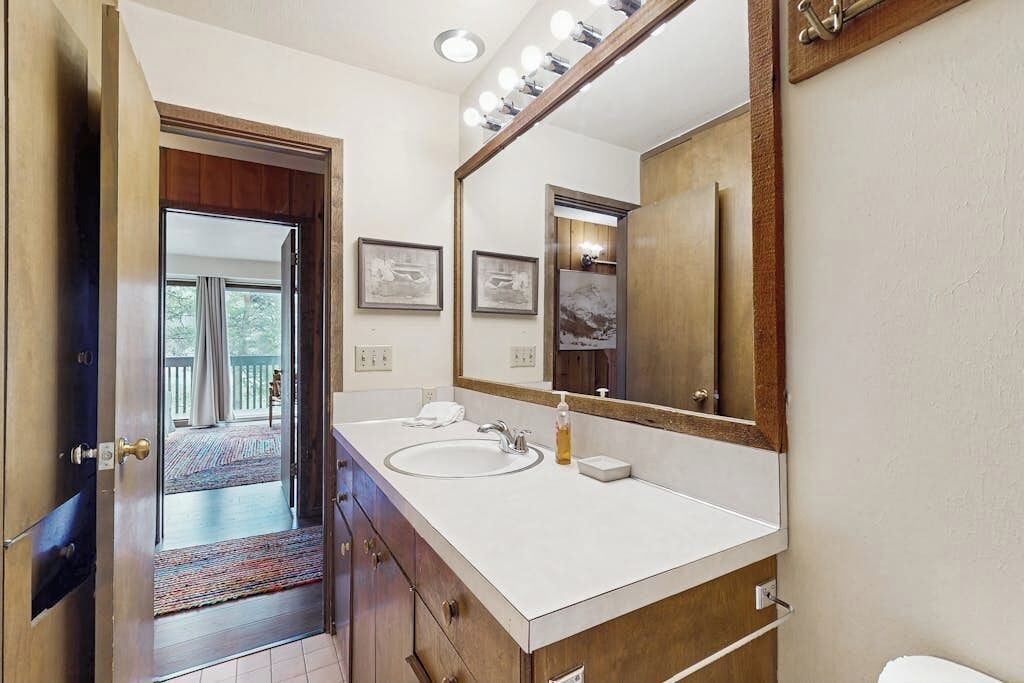 Photo of Bathroom in Mountain Valley