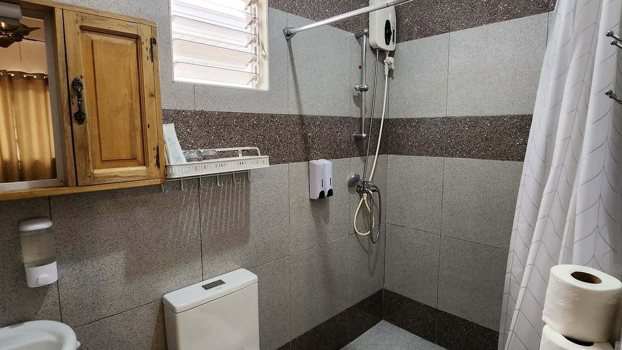 Photo of Bathroom in Basdiot
