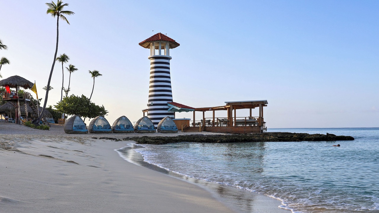 Photo of Others in Dominicus