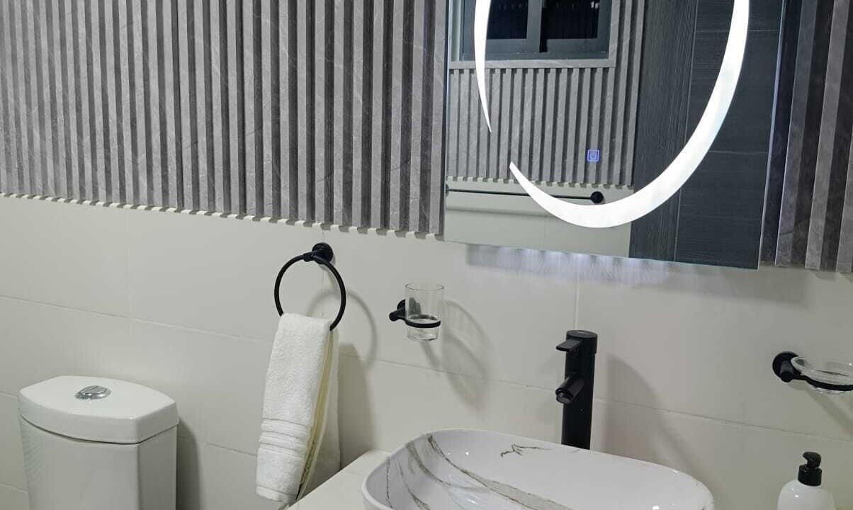 Photo of Bathroom in Veron