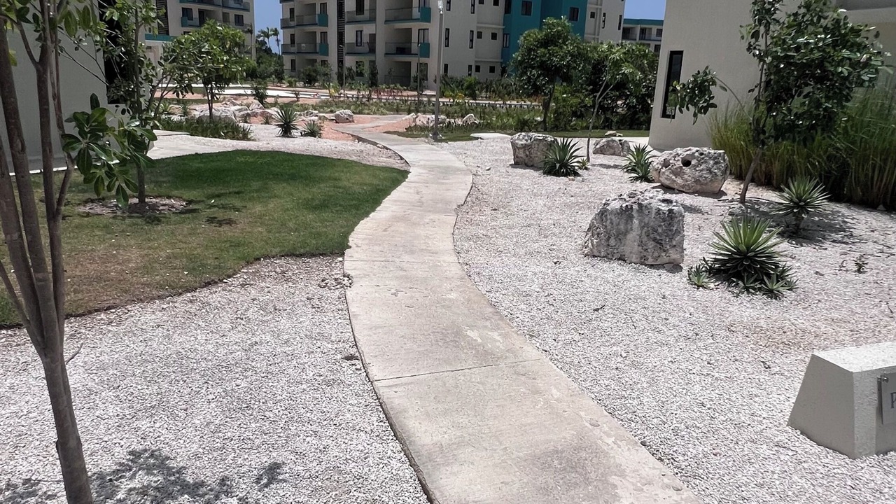 Photo of Outdoor in Veron