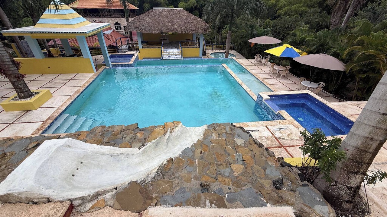 Photo of Outdoor in Pedro Brand