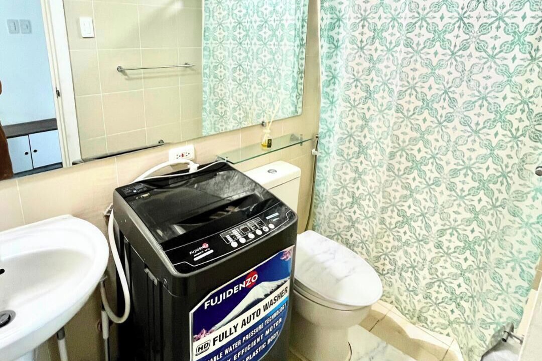 Photo of Bathroom in San Fernando