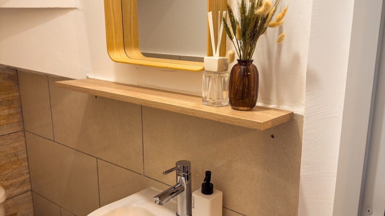 Photo of Bathroom in Veron