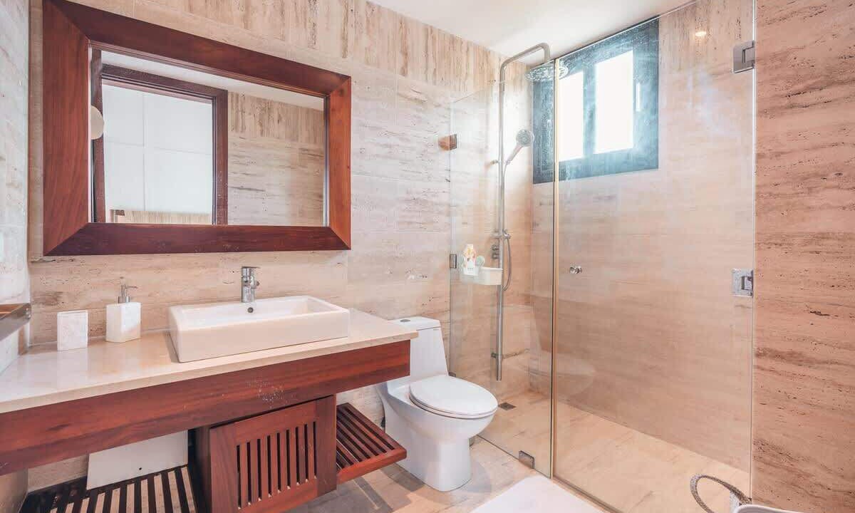 Photo of Bathroom in Portillo