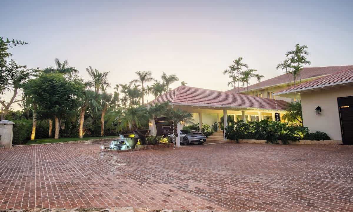 Photo of Outdoor in Tennis Villas