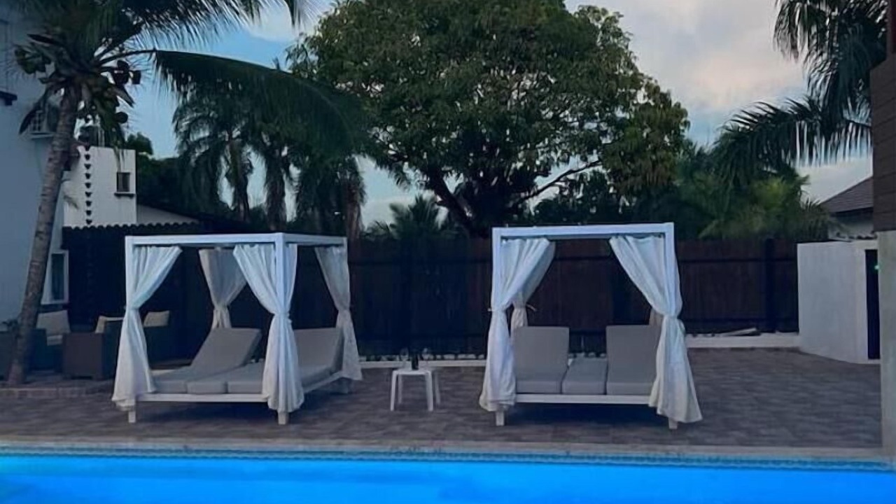 Photo of Outdoor in Pedro Brand