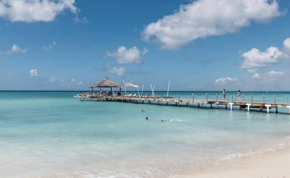 Photo of Others in Dominicus