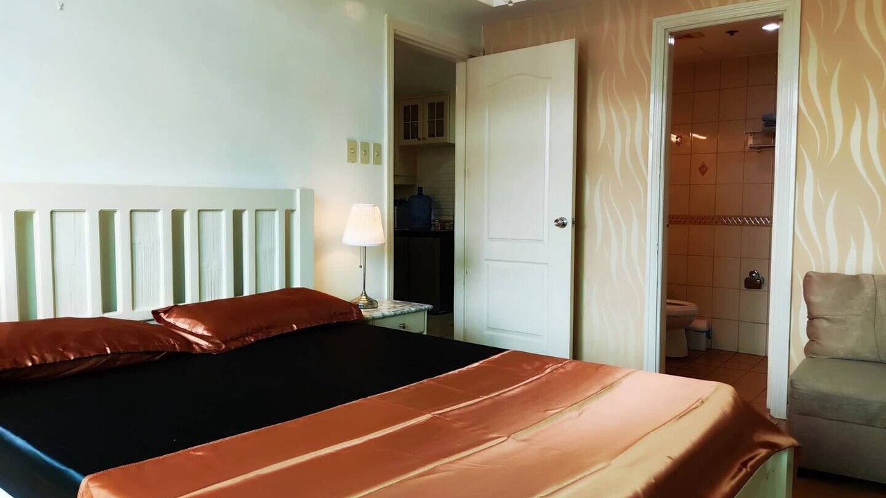 Photo of Bedroom in Ermita Night District