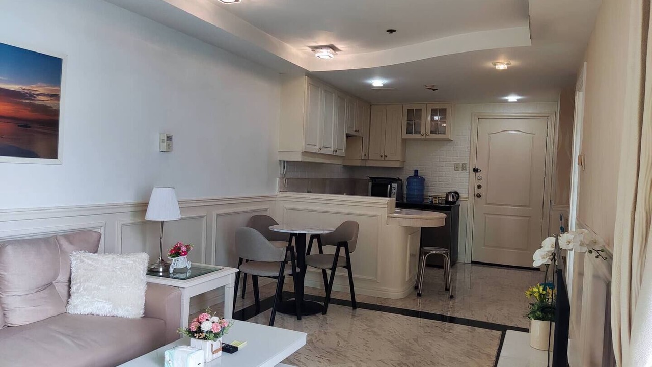 Photo of Livingroom in Ermita Night District