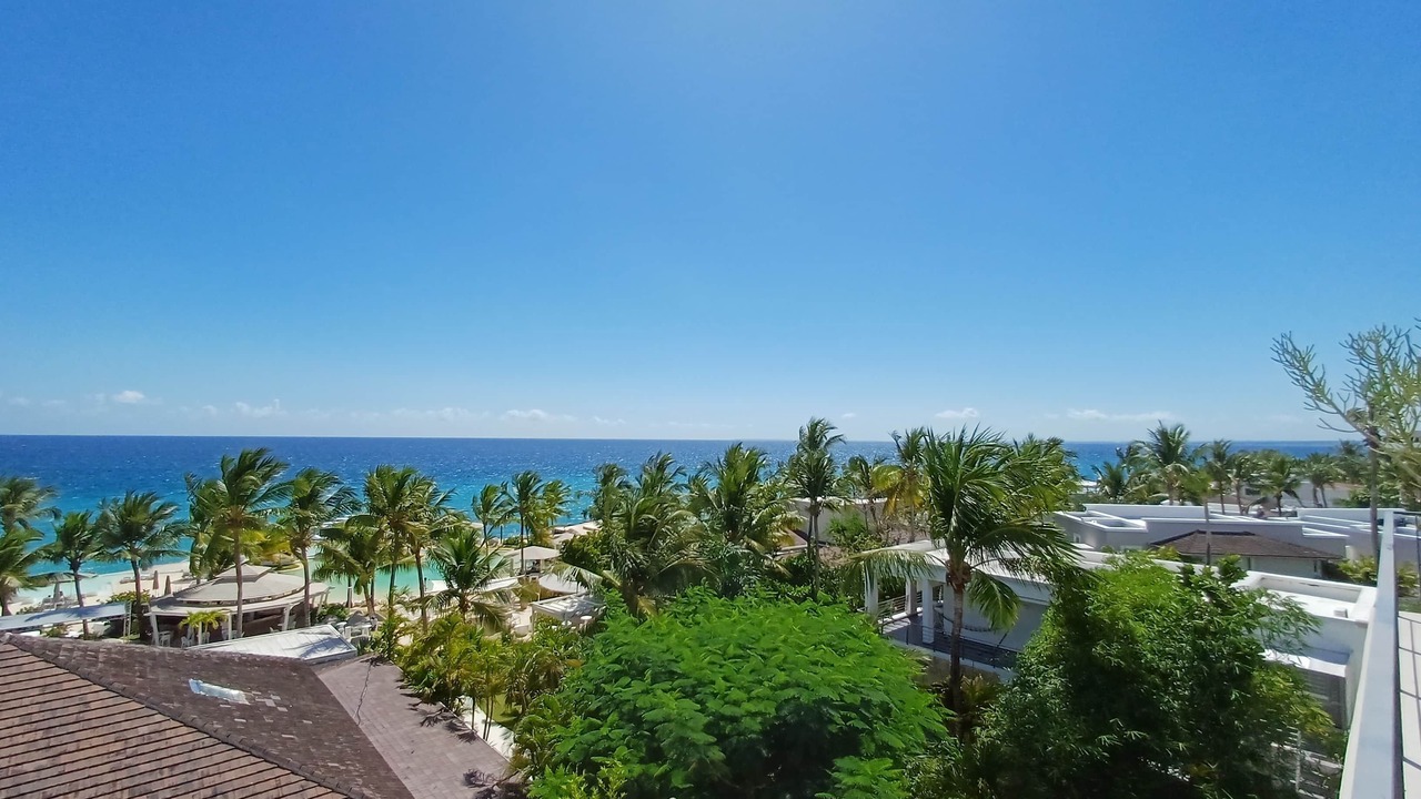 Photo of Others in Dominicus