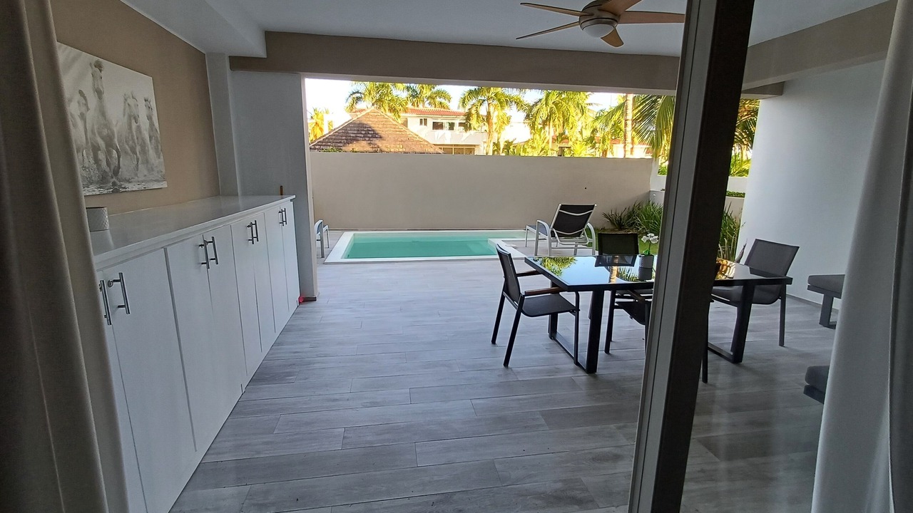 Photo of Others in Dominicus