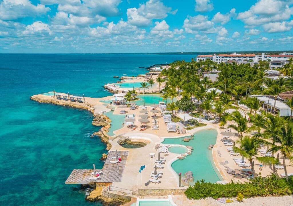 Photo of Others in Dominicus