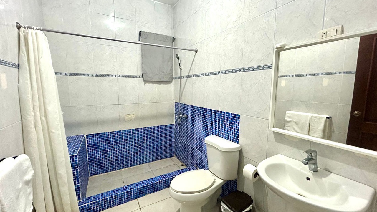 Photo of Bathroom in Barrio Acapulco
