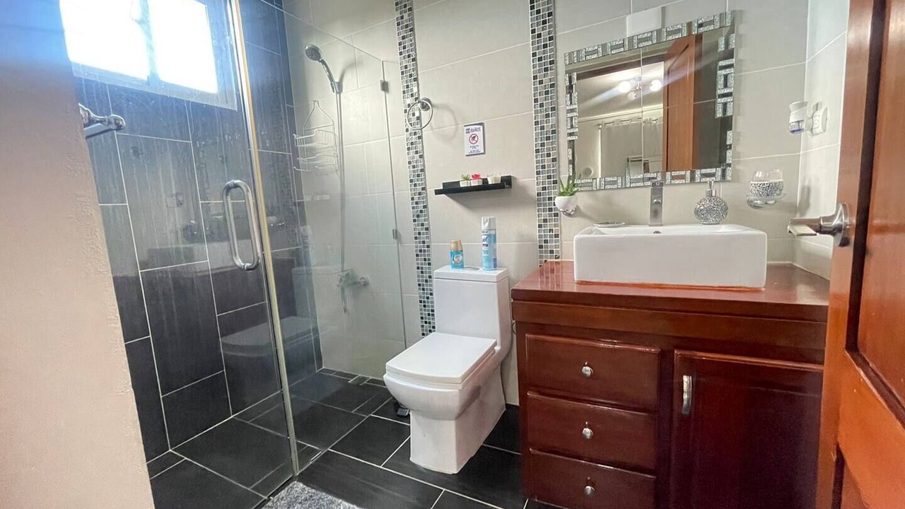 Photo of Bathroom in Llanos de Gurabo I