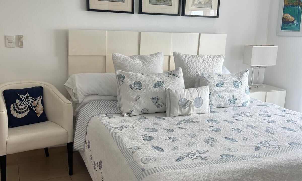 Photo of Bedroom in Villas Del Mar