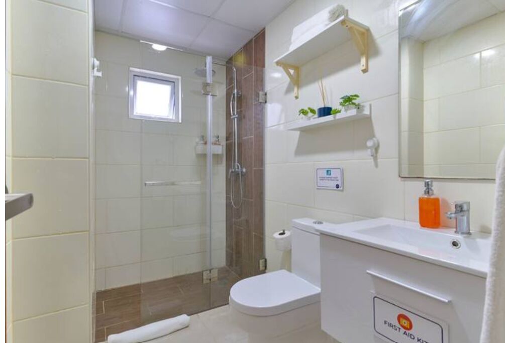 Photo of Bathroom in Yolanda Morales