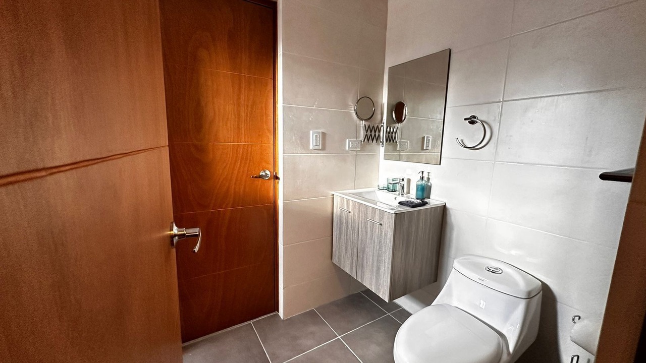 Photo of Bathroom in Evaristo Morales