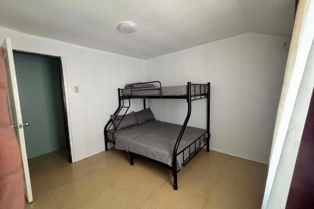 Photo of Bedroom in Clark Freeport