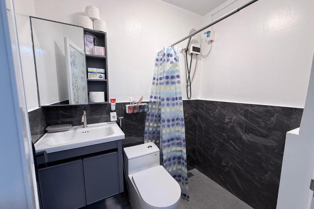 Photo of Bathroom in Clark Freeport