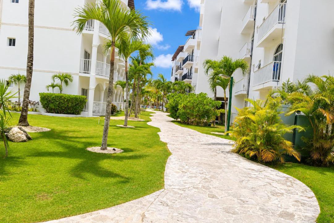 Photo of Others in Dominicus